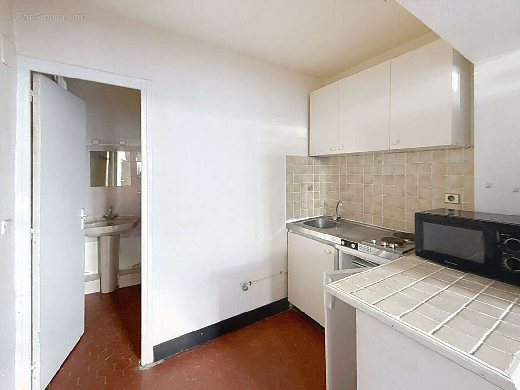 Maison Aix En Provence 1 pièce(s) 27 m2 - photo 2