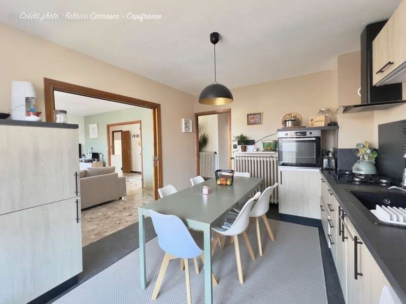 Maison à vendre 5 pièces SAINT BONNET PRES RIOM (63) - photo 2