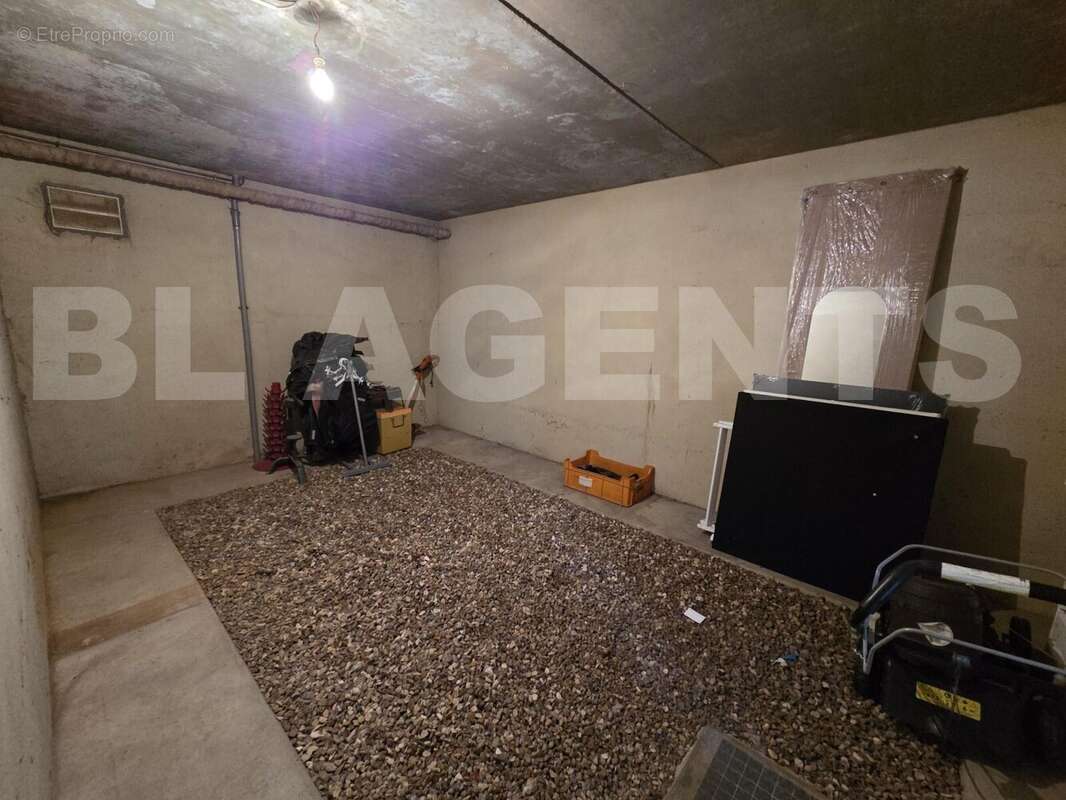 20251126_150556 - Maison à SAVIGNE-L'EVEQUE