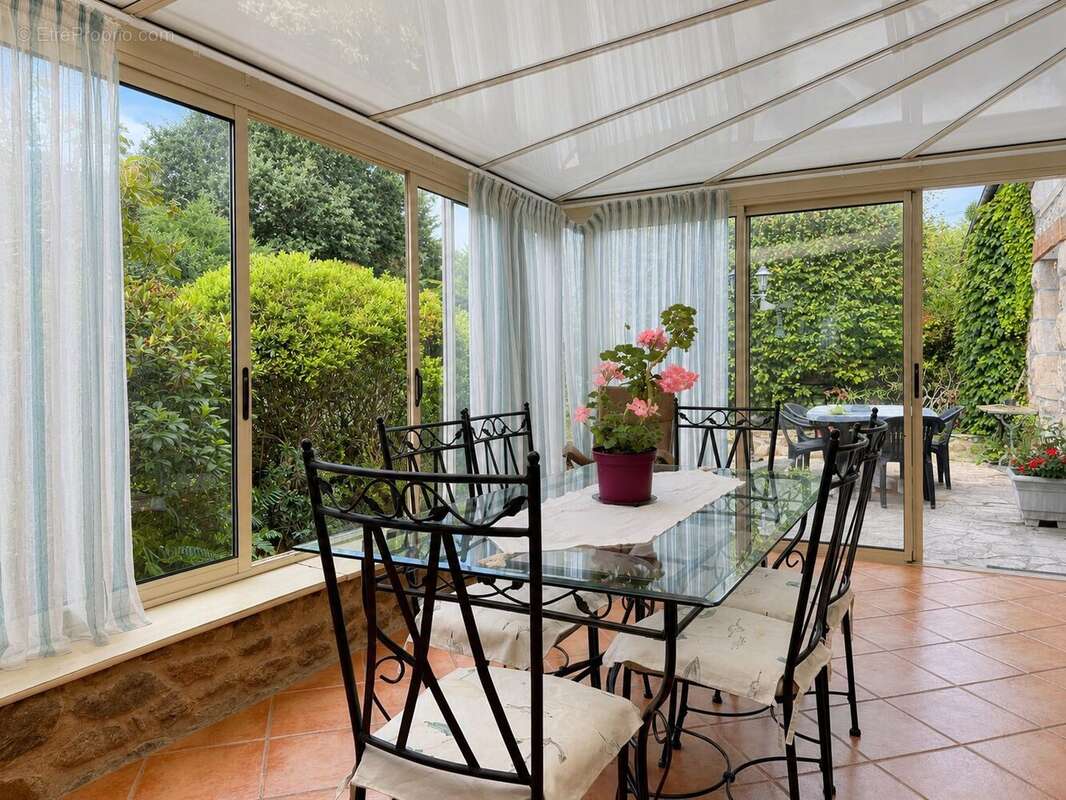 Maison 131 m² à Saint-Meloir-Des-Ondes  - photo 7