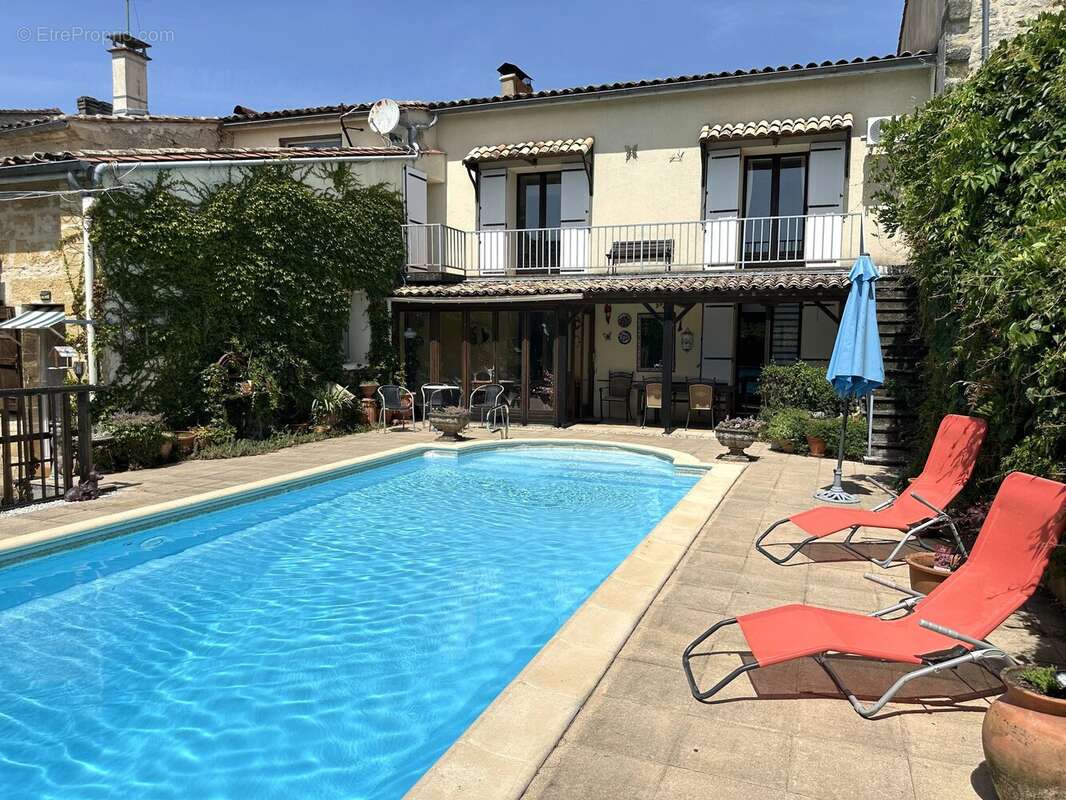 Maison à VELINES