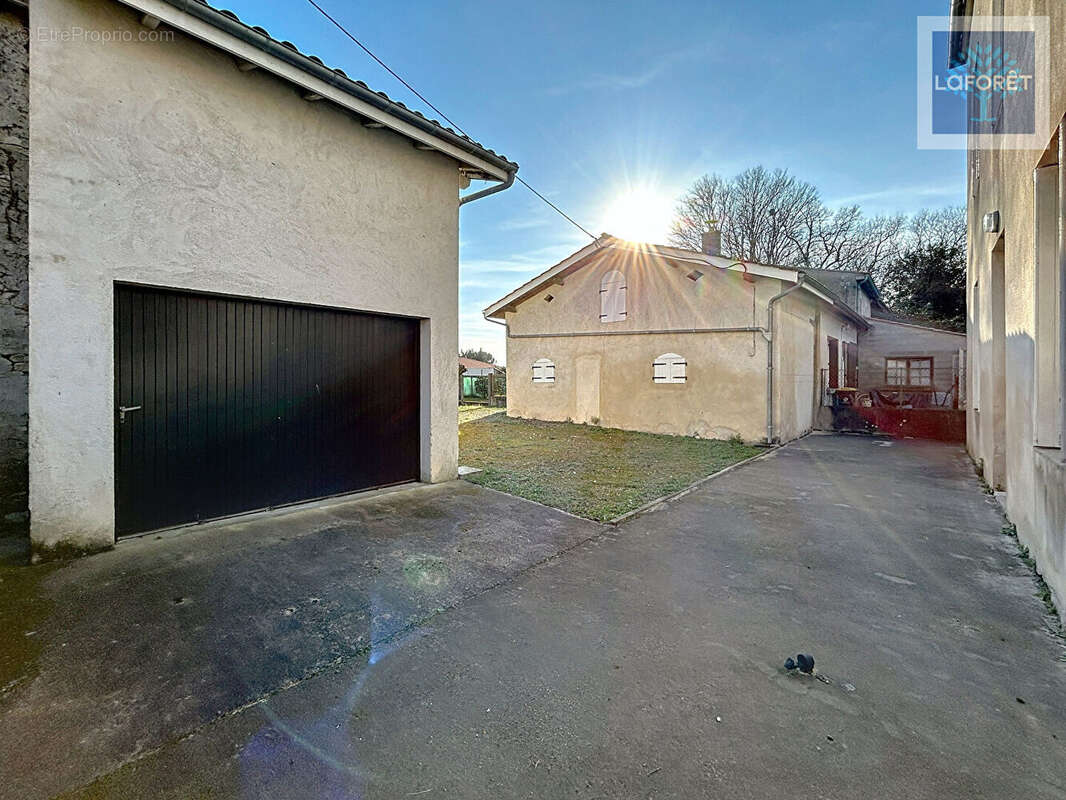 Maison à SAINT-SAVIN