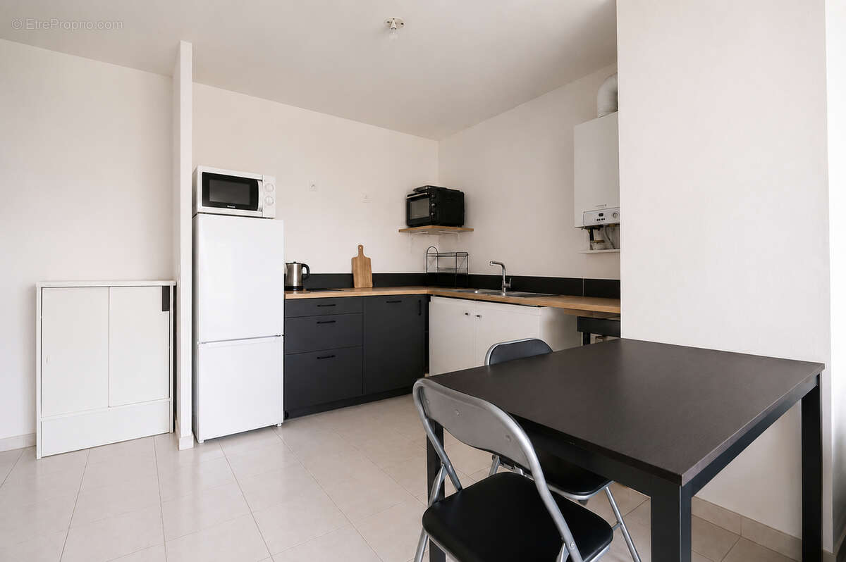 Bordeaux Chartrons - Appartement T3 62m² avec terrasse et parking - photo 2