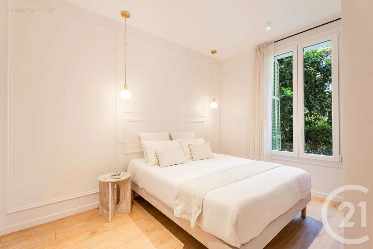 Appartement 70 m² à Nice  - photo 17