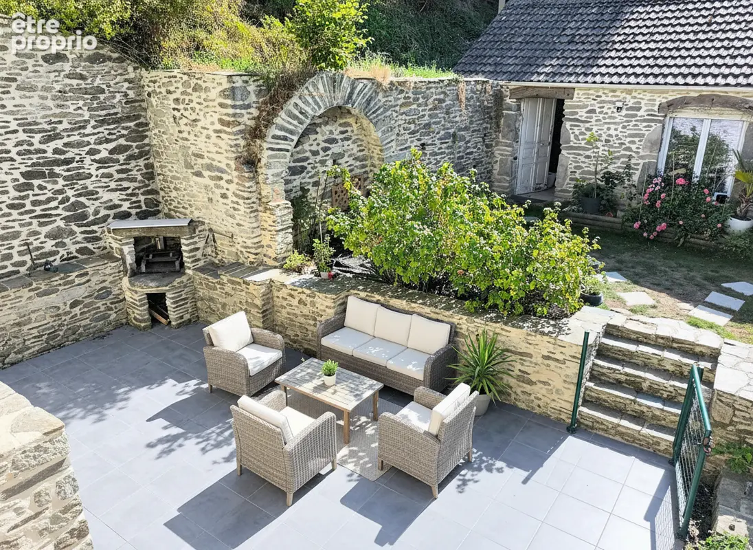 Ensemble immobilier en pierres à EQUEURDREVILLE - 147m² - photo 2