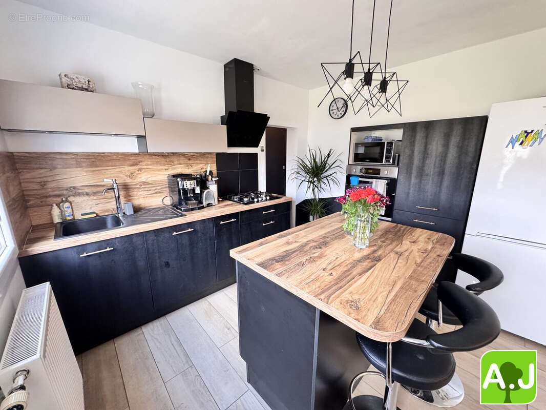 Maison à EZY-SUR-EURE