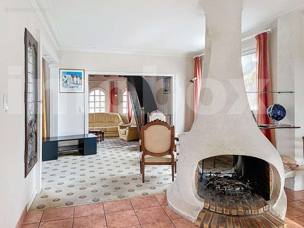 mr-daycard-la-varenne_00002 - Maison à LA VARENNE