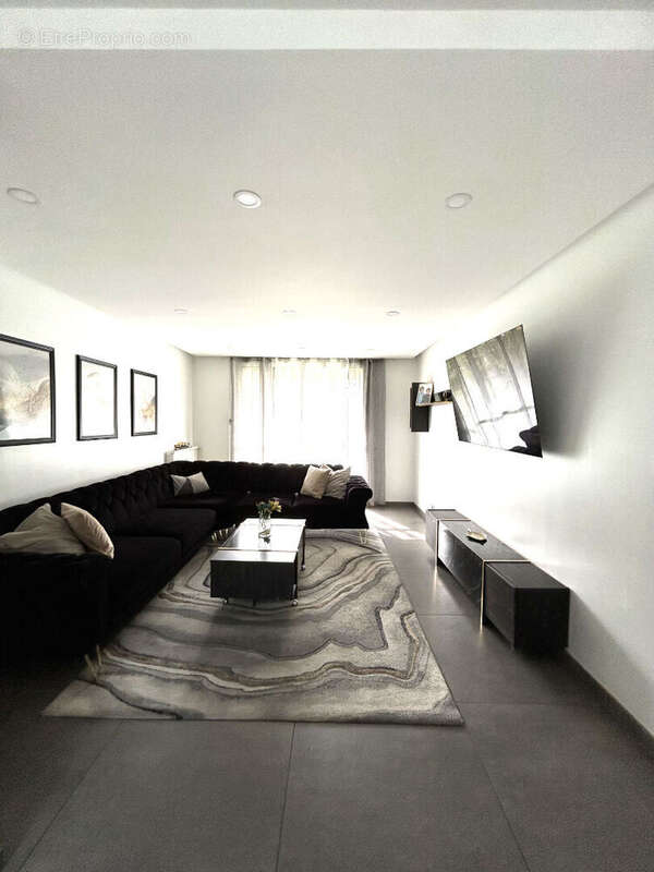 Appartement à OULLINS