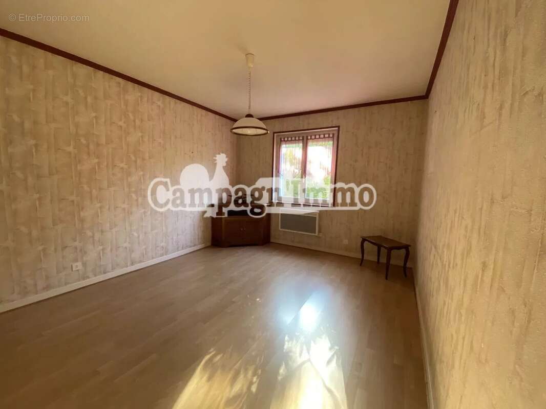 Maison à SAINT-CLEMENT-SUR-VALSONNE