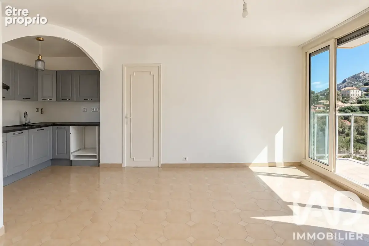 Photo 1 - Appartement à MARSEILLE-10E