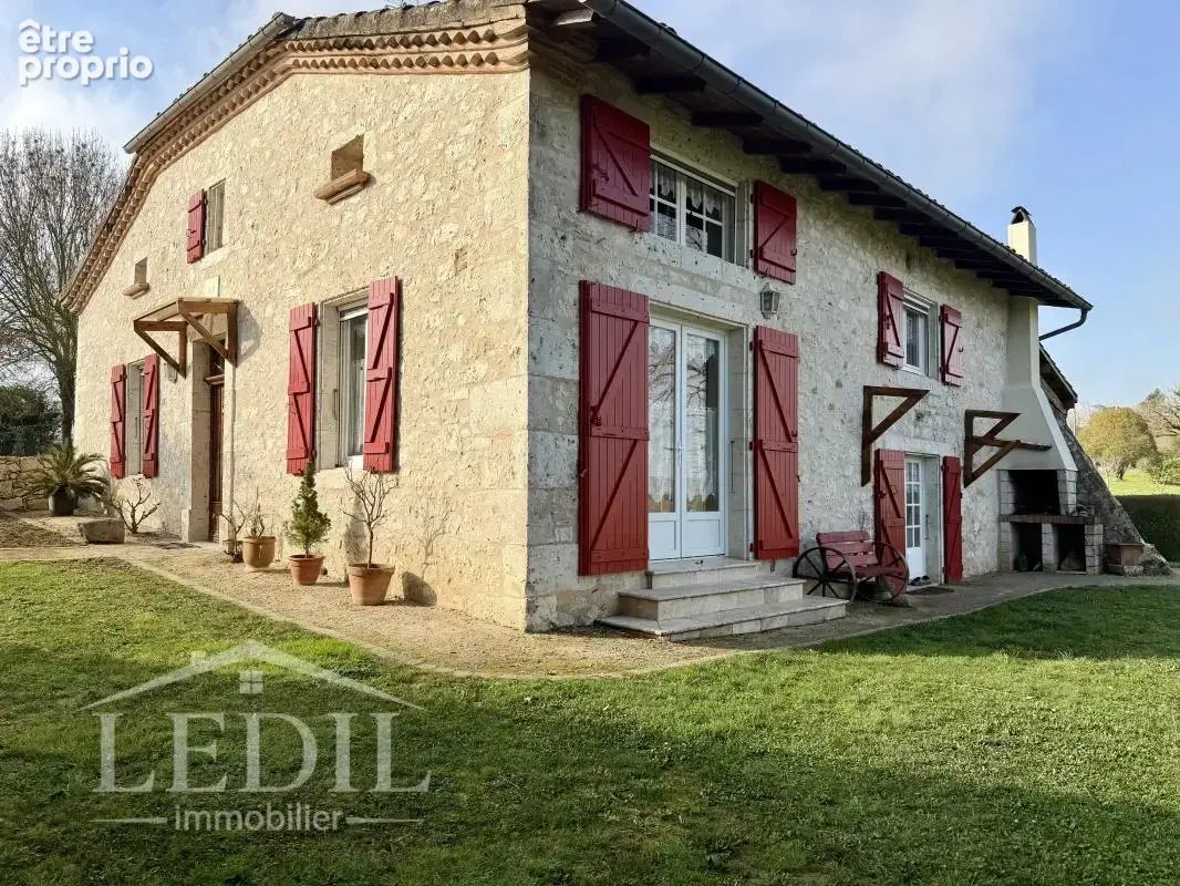 Maison en pierre rénovée avec vue panoramique - photo 3