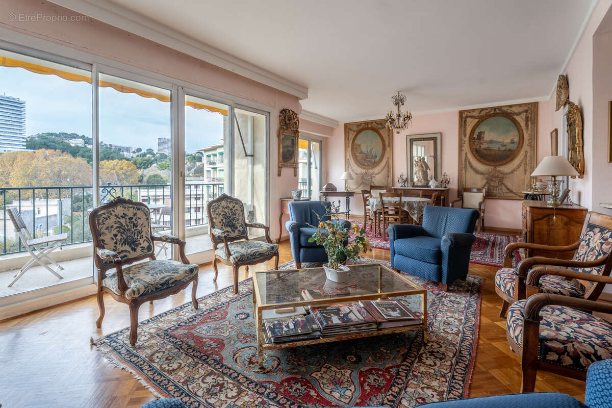 Appartement à MARSEILLE-8E