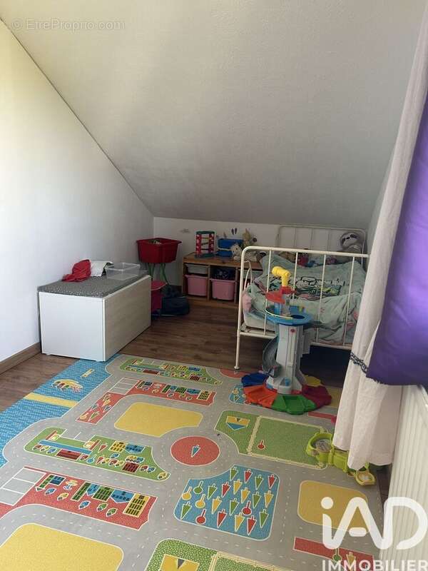 Maison 240 m² à Arpenans  - photo 6