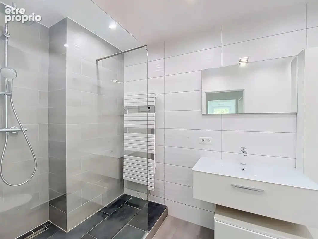 Appartement - F4 d'Exception en Plein Cœur de Soisy sous Montmorency - photo 5