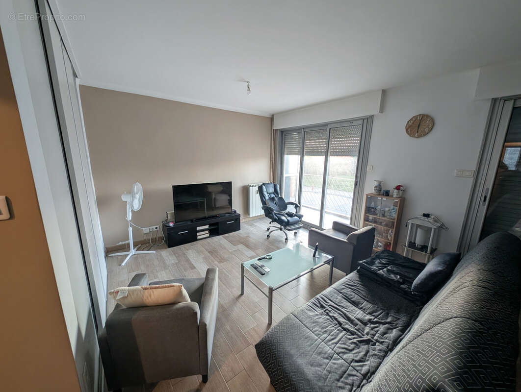 Appartement à SIX-FOURS-LES-PLAGES