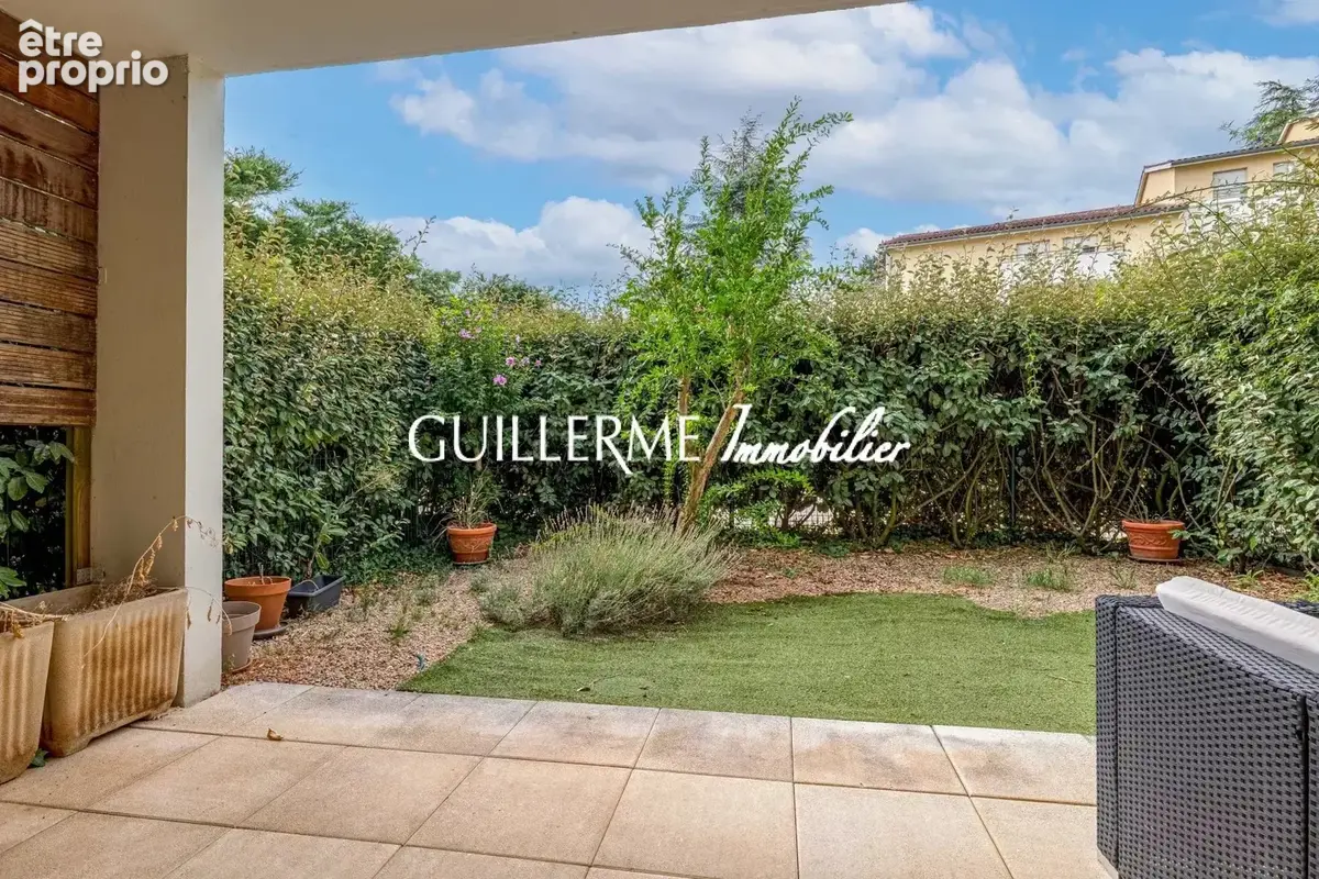 Appartement avec terrasse et jardin - Plein centre de Dardilly le haut - photo 12
