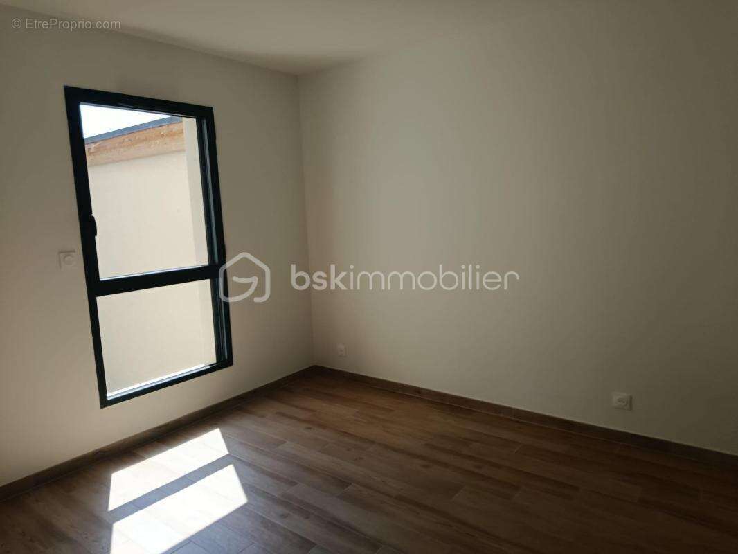 Appartement à ROMANS-SUR-ISERE