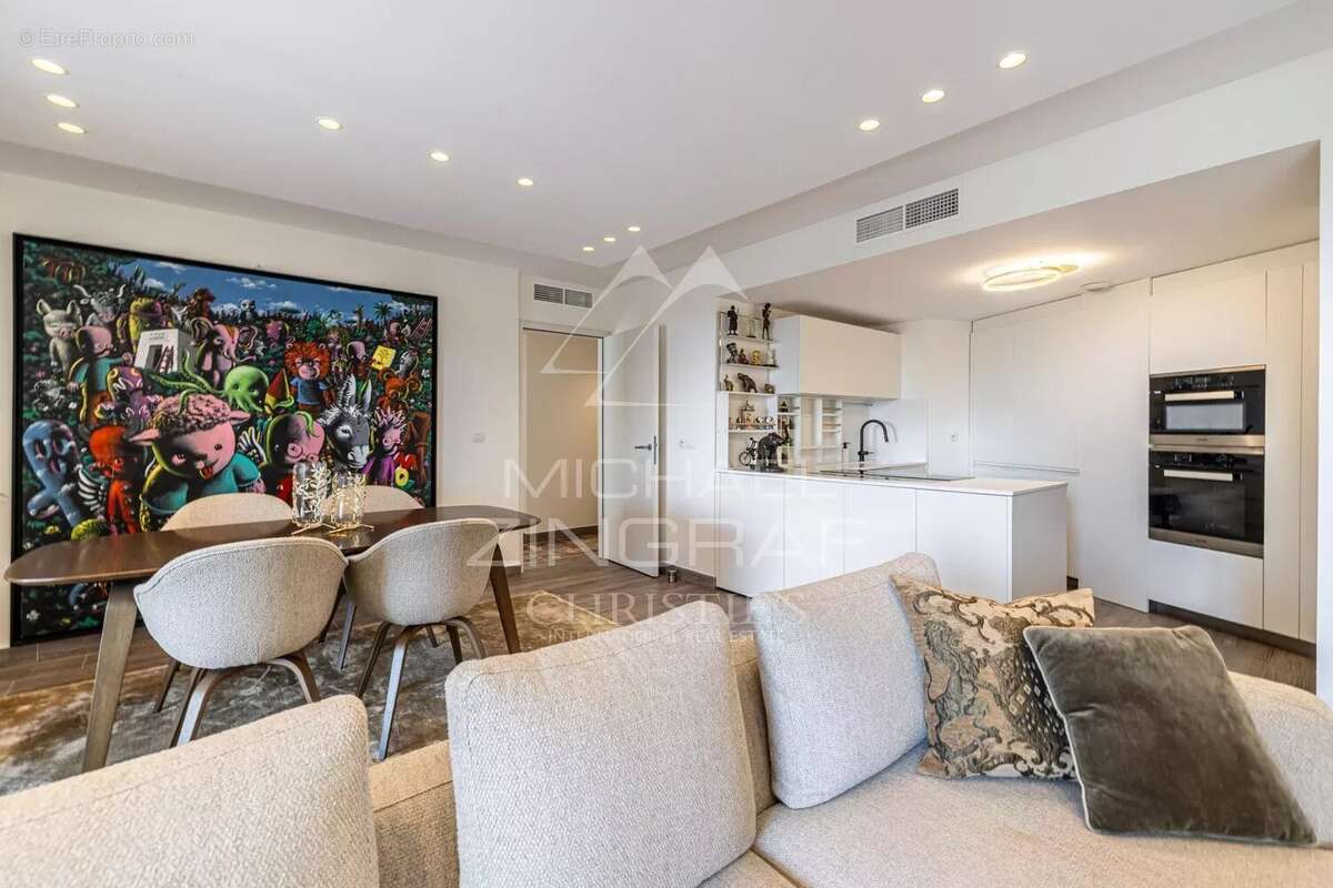 Appartement à EZE