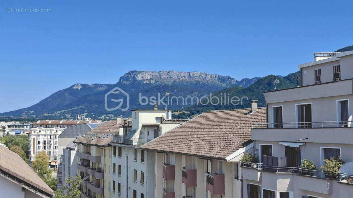T2 lumineux en hyper-centre avec vue montagnes et balcon - photo 2