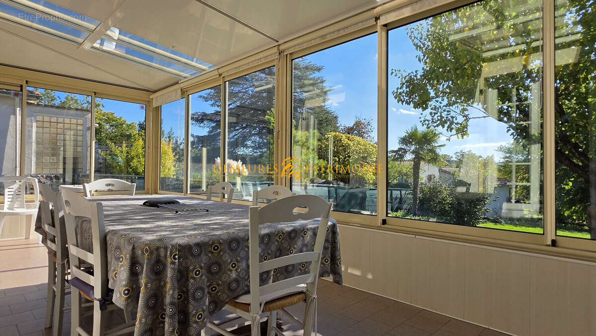 Maison à L&#039;ISLE-D&#039;ESPAGNAC