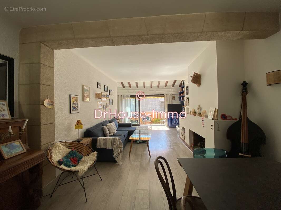 Appartement à AIGUES-MORTES