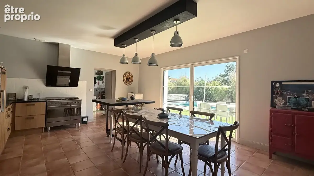 Maison 6 pièces 236 m² à vendre à Saint-Rogatien (17220) - photo 5