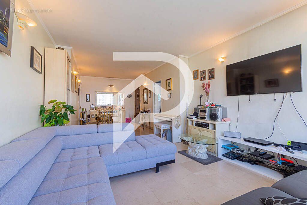 Appartement à MARSEILLE-8E