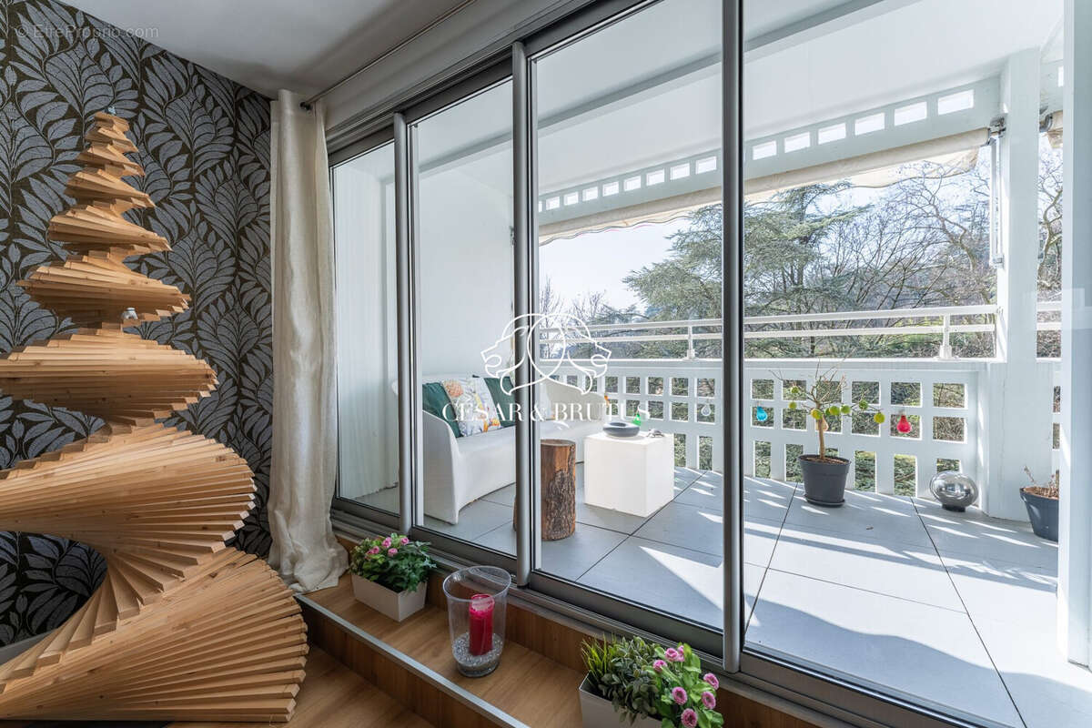 Appartement à SAINTE-FOY-LES-LYON