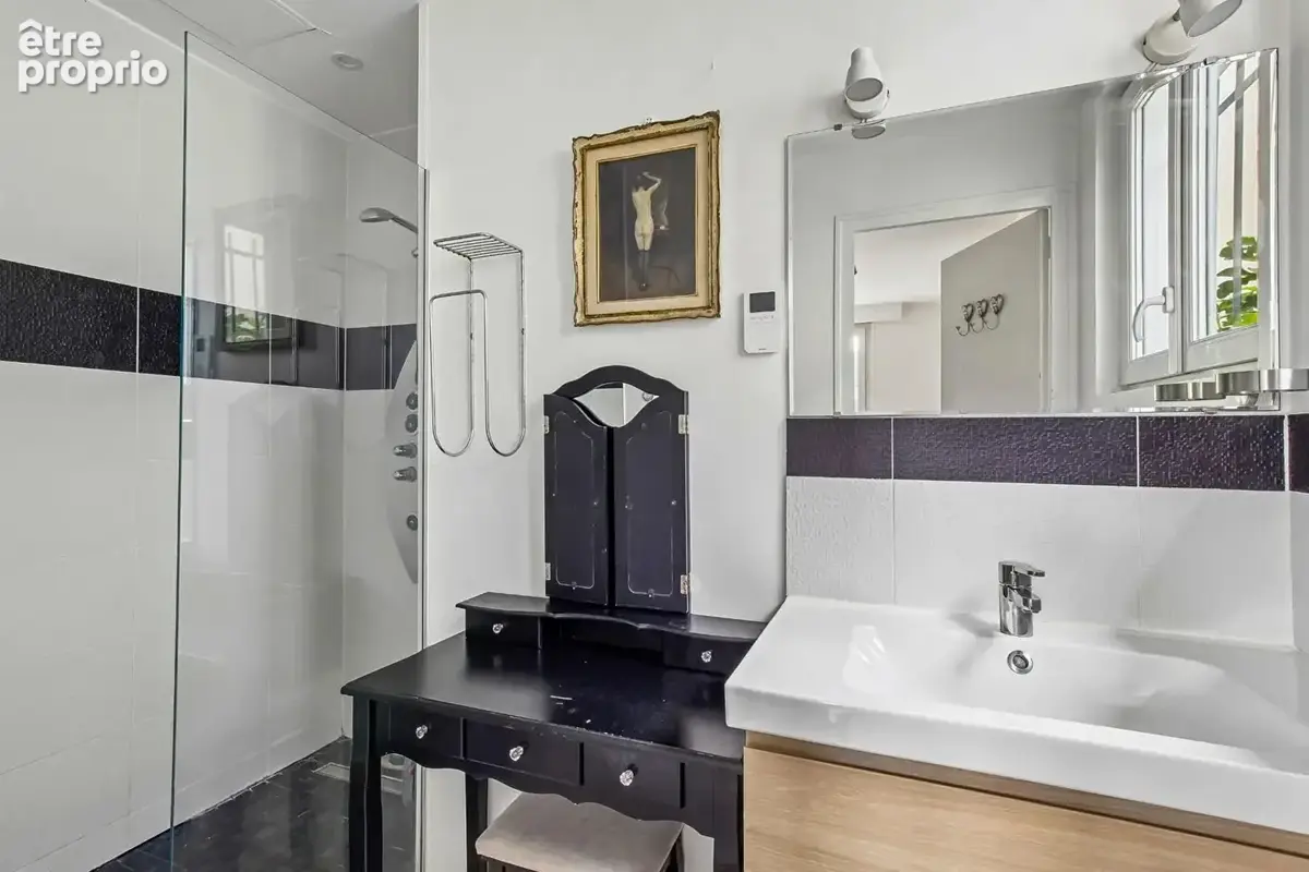 Maison  6 chambres 215 m2 - terrain 347 m² - residentiel - au calme - photo 16