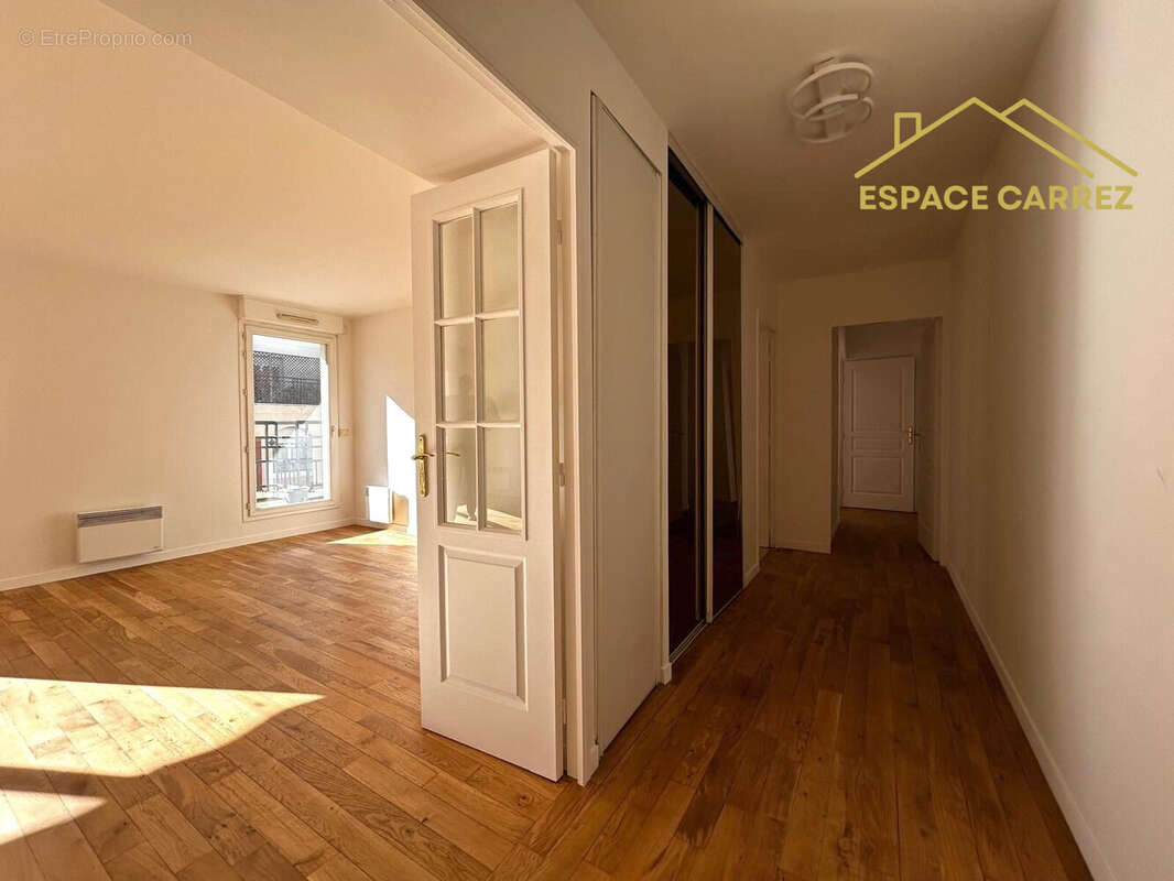 Appartement à LES LILAS