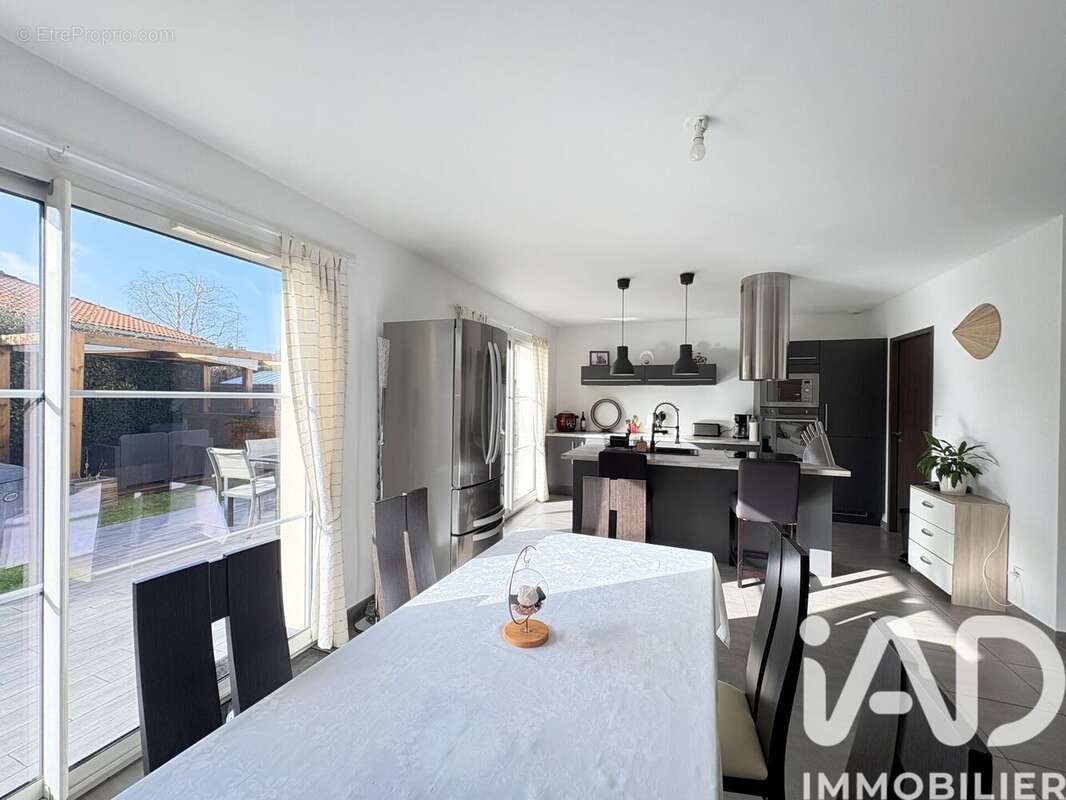 Photo 4 - Maison à MARTIGNAS-SUR-JALLE