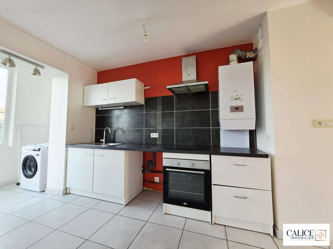 Appartement 62 m² à Bourg-Les-Valence  - photo 3