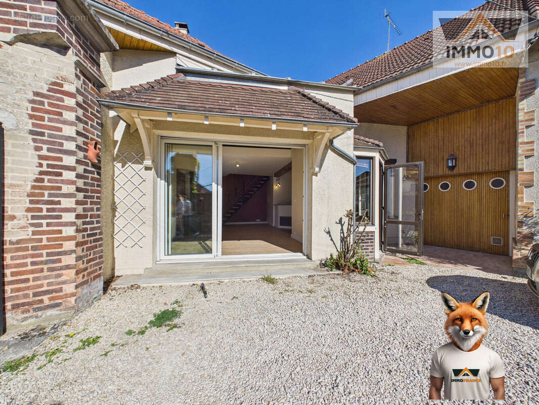 Maison à LES NOES-PRES-TROYES