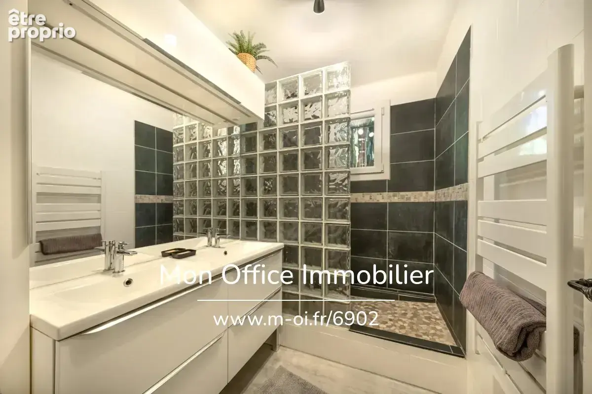 Référence : 6902-JDO - Villa provençale de charme avec piscine, studio indépendant et aperçu mer ! - photo 13
