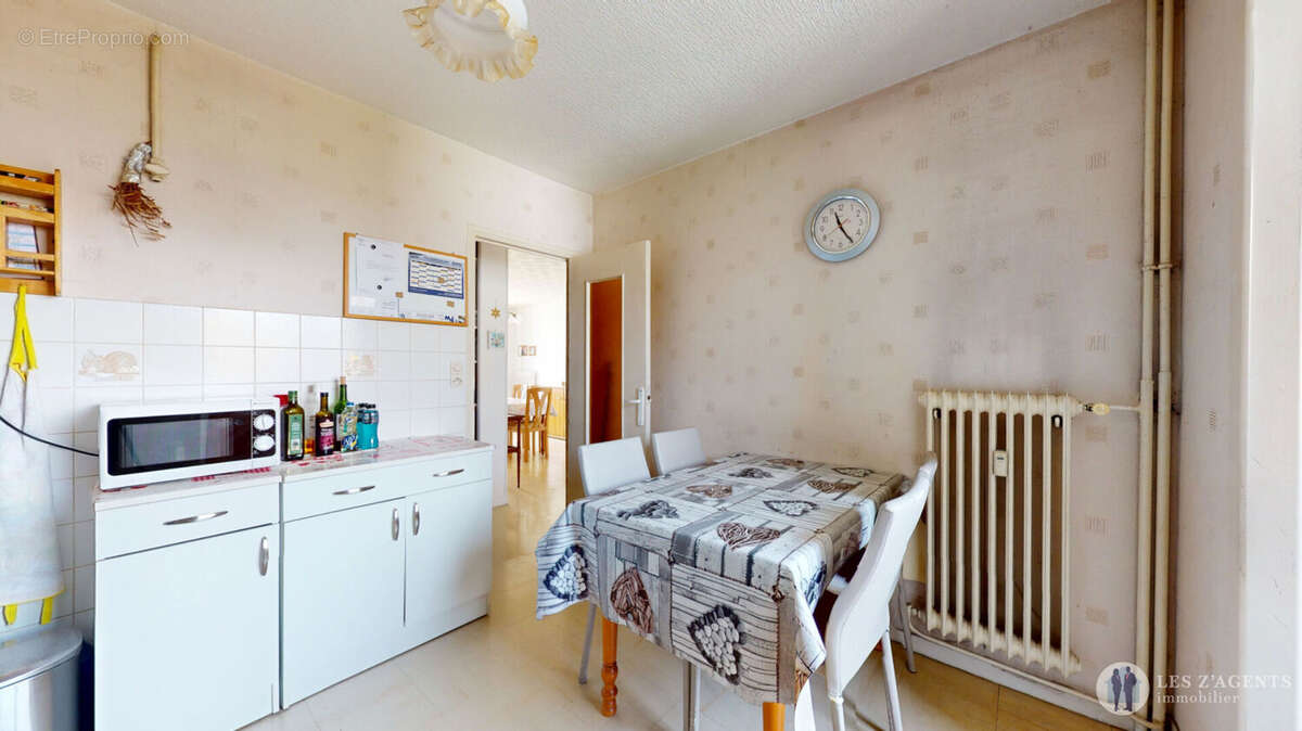 Appartement à SAINT-MARTIN-D'HERES