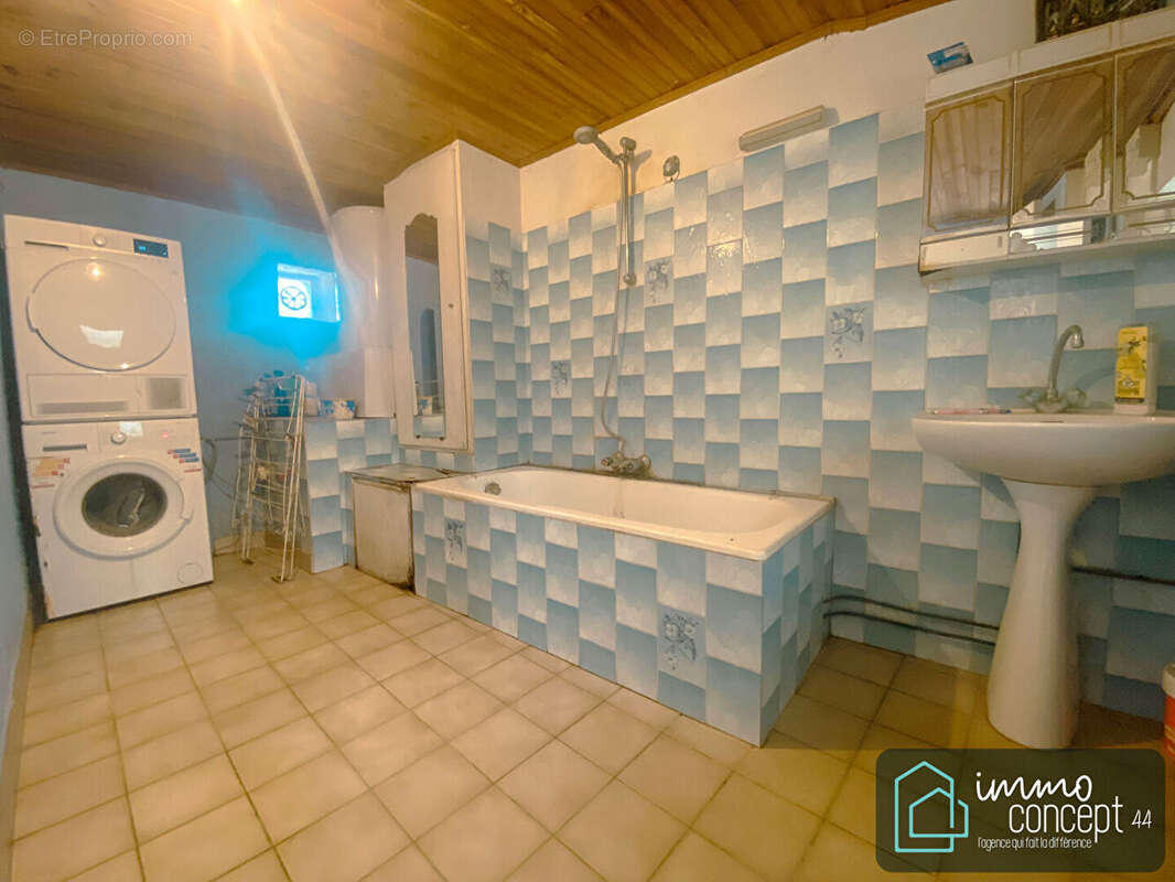 Maison à rénover avec dépendance et grand garage, Cheix-en-Retz, Immo Concept 44 - photo 9