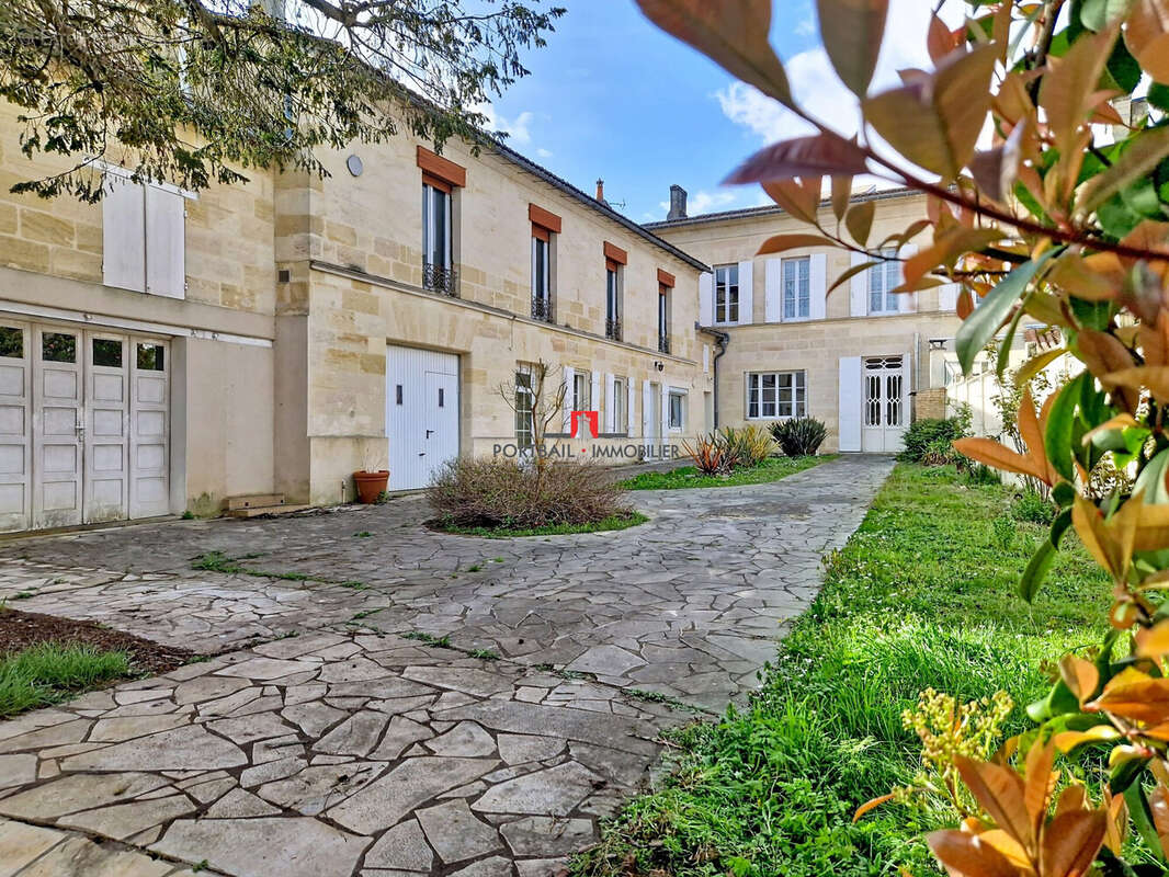 Maison à SAINT-ANDRE-DE-CUBZAC