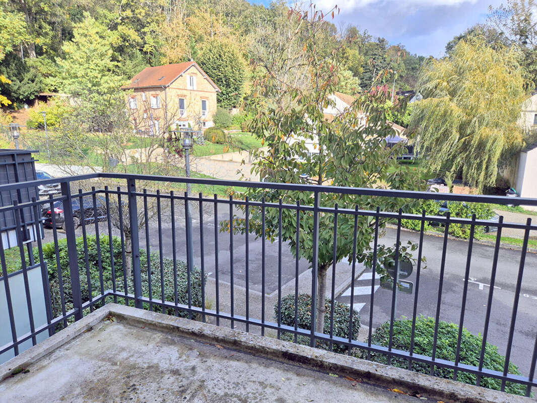 Appartement à ELANCOURT