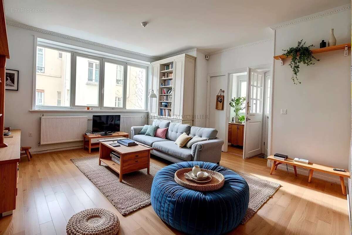 Appartement à PARIS-17E