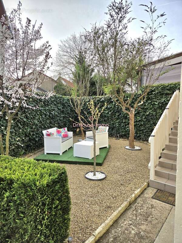 Maison à BELLERIVE-SUR-ALLIER