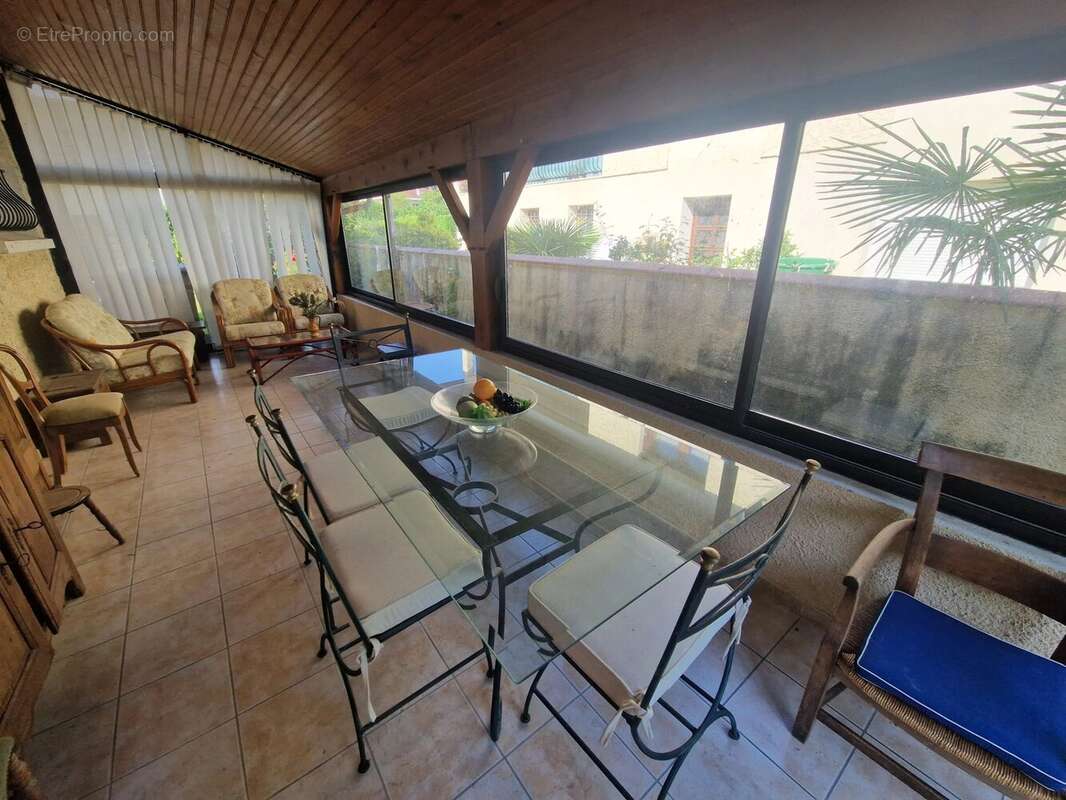 Villa familiale aux beaux volumes – Quartier résidentiel prisé - photo 14