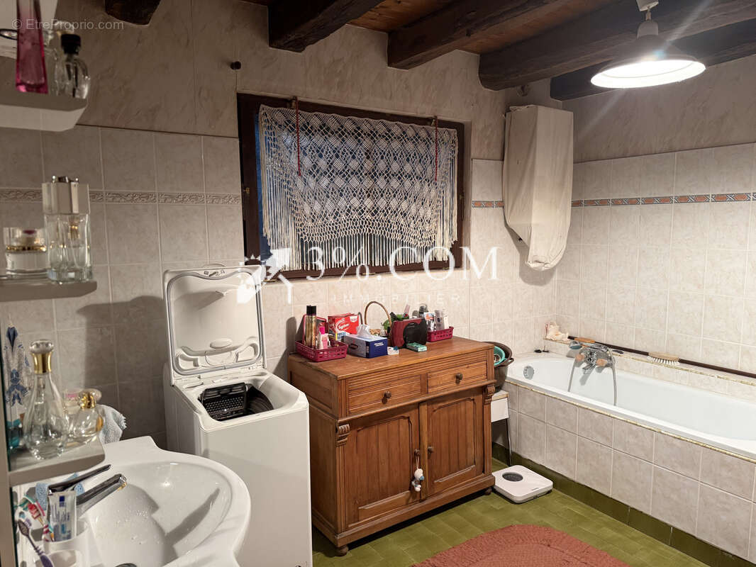 Ferme de village 196 m2 VIMENIL - photo 15