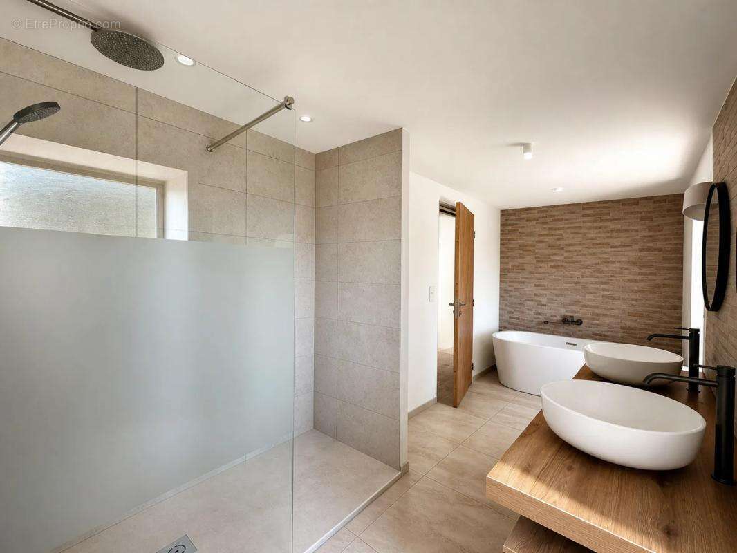 Maison de 7 pièces de 184 m² à Gurunhuel - photo 8