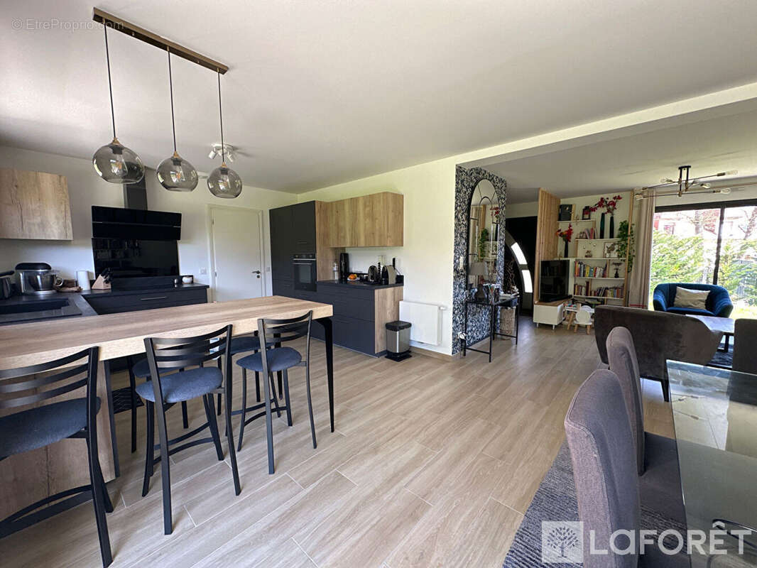 Maison Saint Remy Les Chevreuse 6 pièces 122 m2 - photo 2