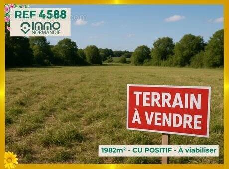 Terrain à BERNAY