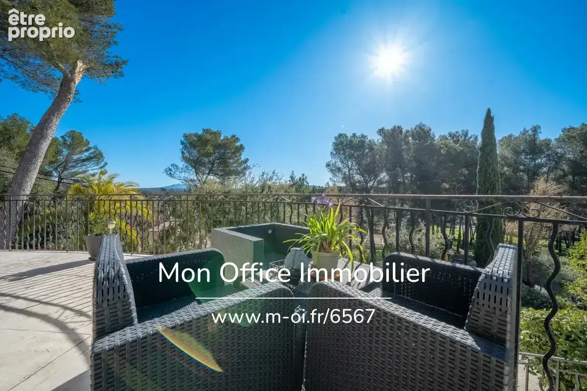 Référence : 6567-CDI. - Maison rénovée avec vue Sainte-Victoire au cœur du Clos des Pins - photo 3