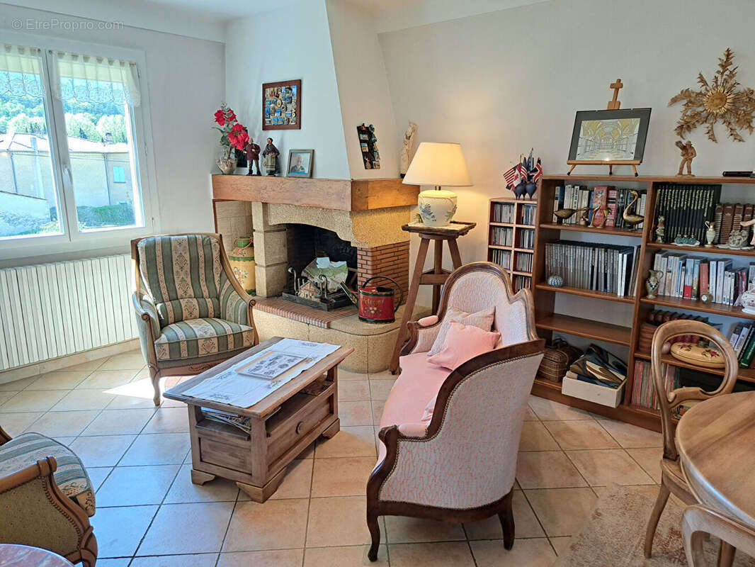 Maison à MALAUCENE