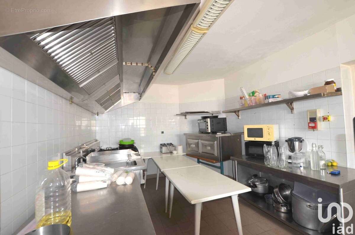 Photo 9 - Commerce à GARONS