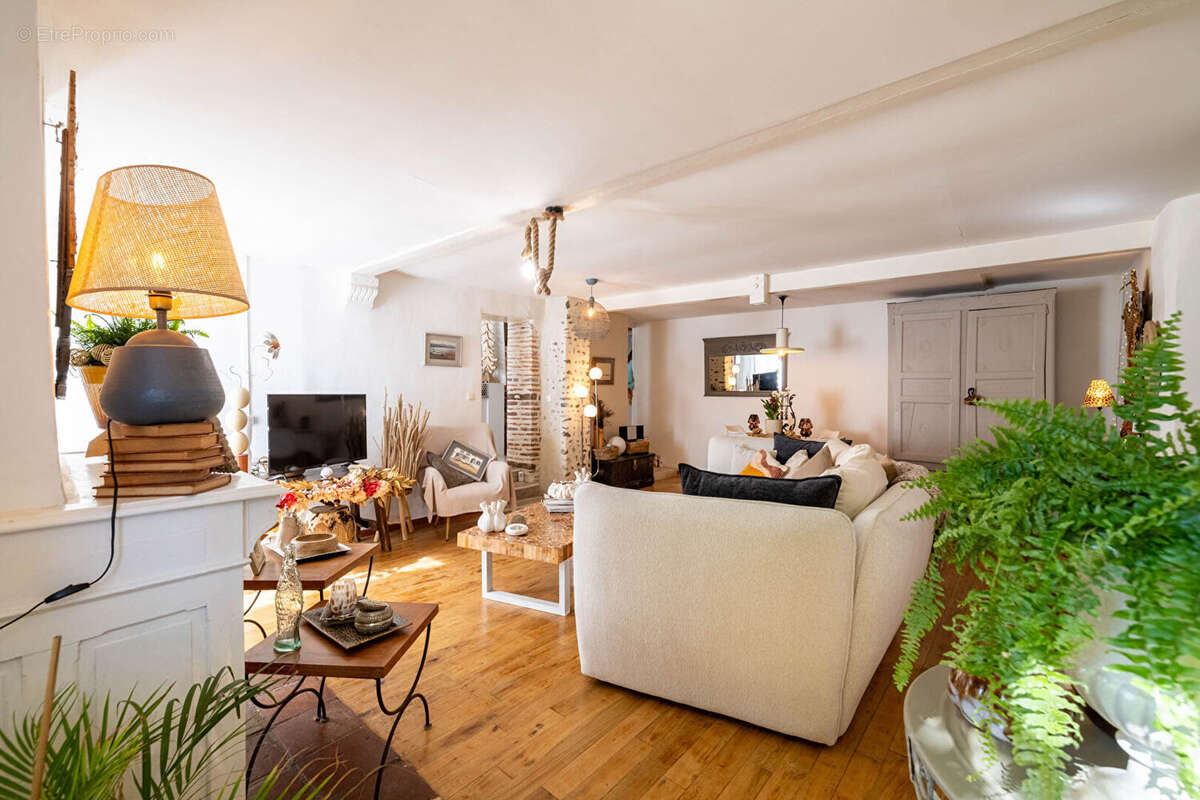 Maison Aire Sur L Adour 4 pièce(s) 117 m2 - photo 6