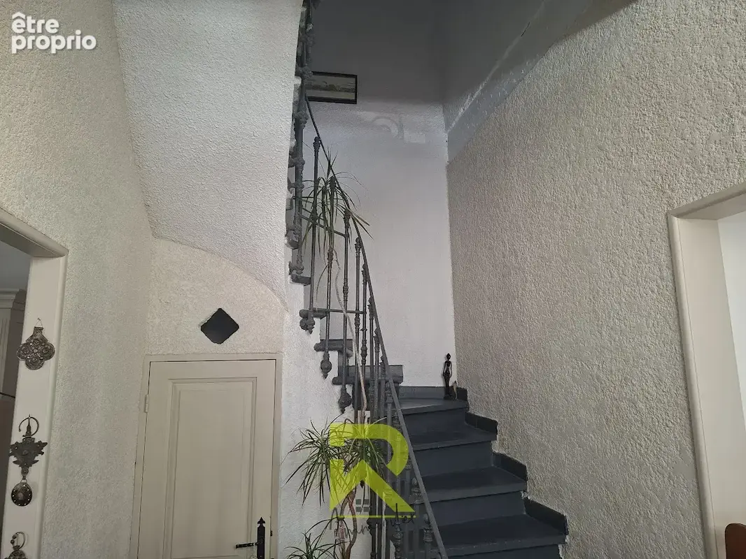 Charme de l'ancien & Confort moderne : Superbe maison de village à Cers (116 m2) avec 4 belles chambres - photo 5